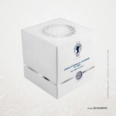 CRÈME ÉTERNELLE JEUNESSE N°260 ACADÉMIE - Pot en opaline orné d’authentiques cristaux Swarovski® 50ml